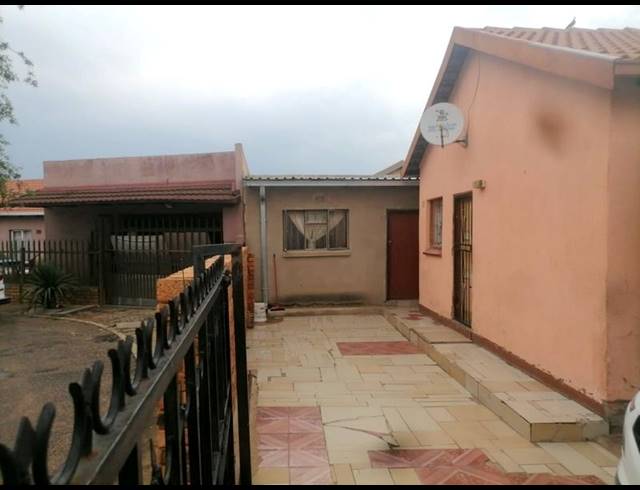 2 BEDROOM HOUSE FOR SALE IN ELSPARK